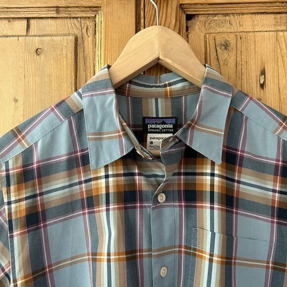 Men's Patagonia Small Fezzman Button Front Shirt Blue Brown Collared - Sm. Flaw - Picture 2 of 9